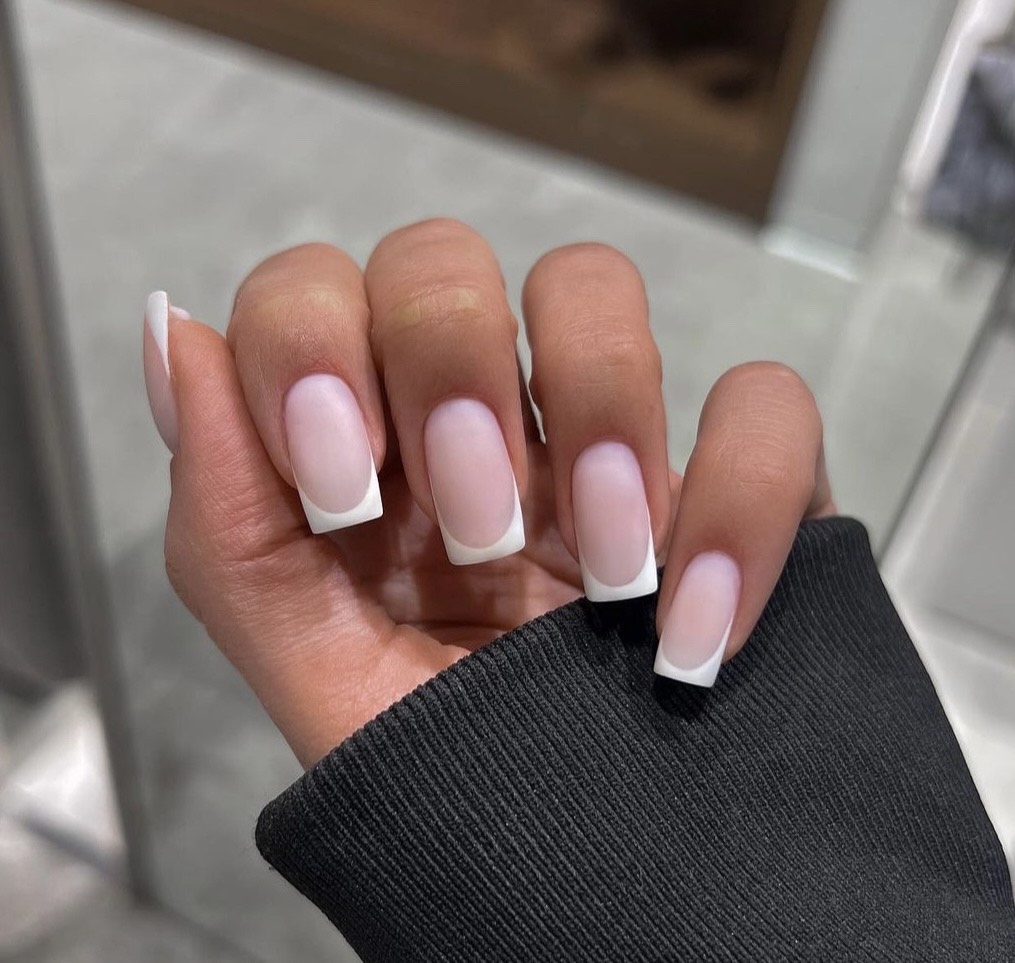 Glitzer Nails in Nagelstudio bremen in der Nähe von Oberneuland, Schwachhausen sowie Neustadt und Hornlehe.